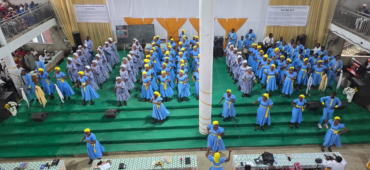 Ndogssimbi: thousands of voices united to close July in praise